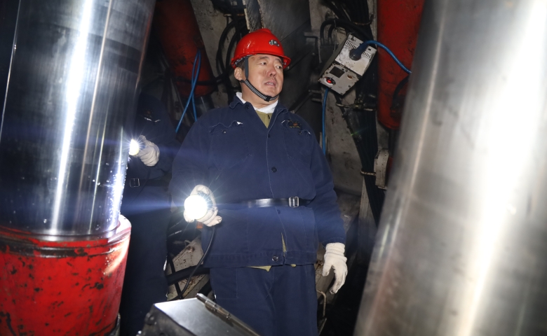 韓福生在興安礦調(diào)研檢查時(shí)強(qiáng)調(diào) 突出安全管理重點(diǎn)工...